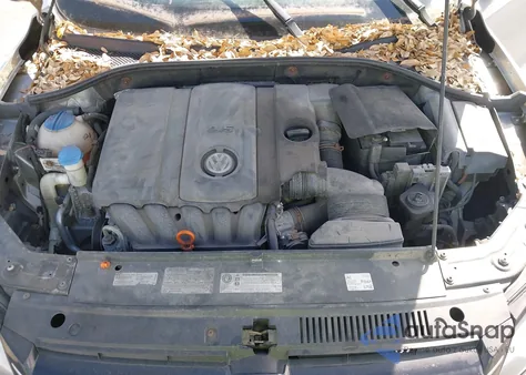 2012 Volkswagen Passat 2.5L S z USA, uszkodzony, nr VIN 1VWAP7A37CC081080